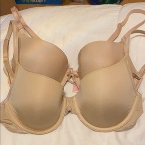 2 bras bundle Calvin Klein & Victoria’s Secret!